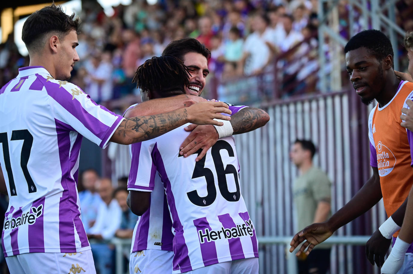 El partido amistoso del Real Valladolid en imágenes