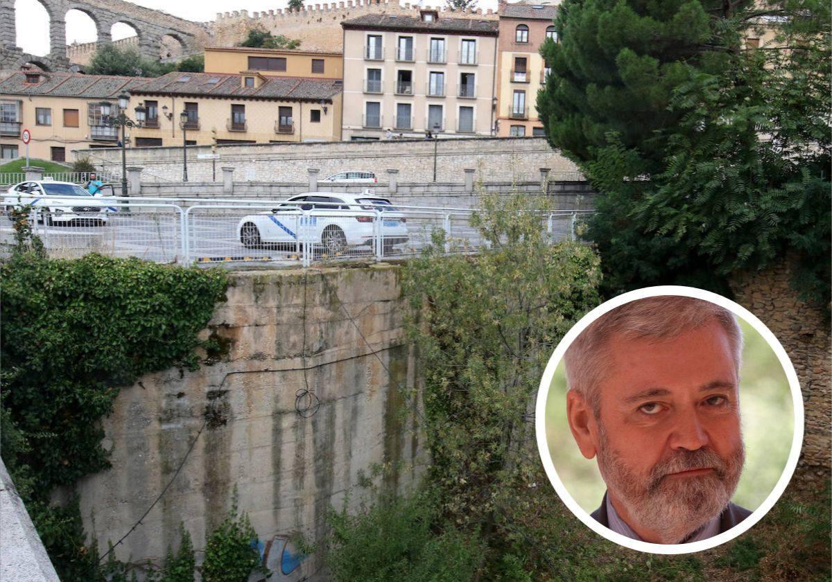 Fondo de saco de la calle Gascos, en cuyo emplazamiento y bajo rasante se quiere construir el Centro de Interpretación del Acueducto. En el círculo, el concejal Alejandro González-Salamanca.