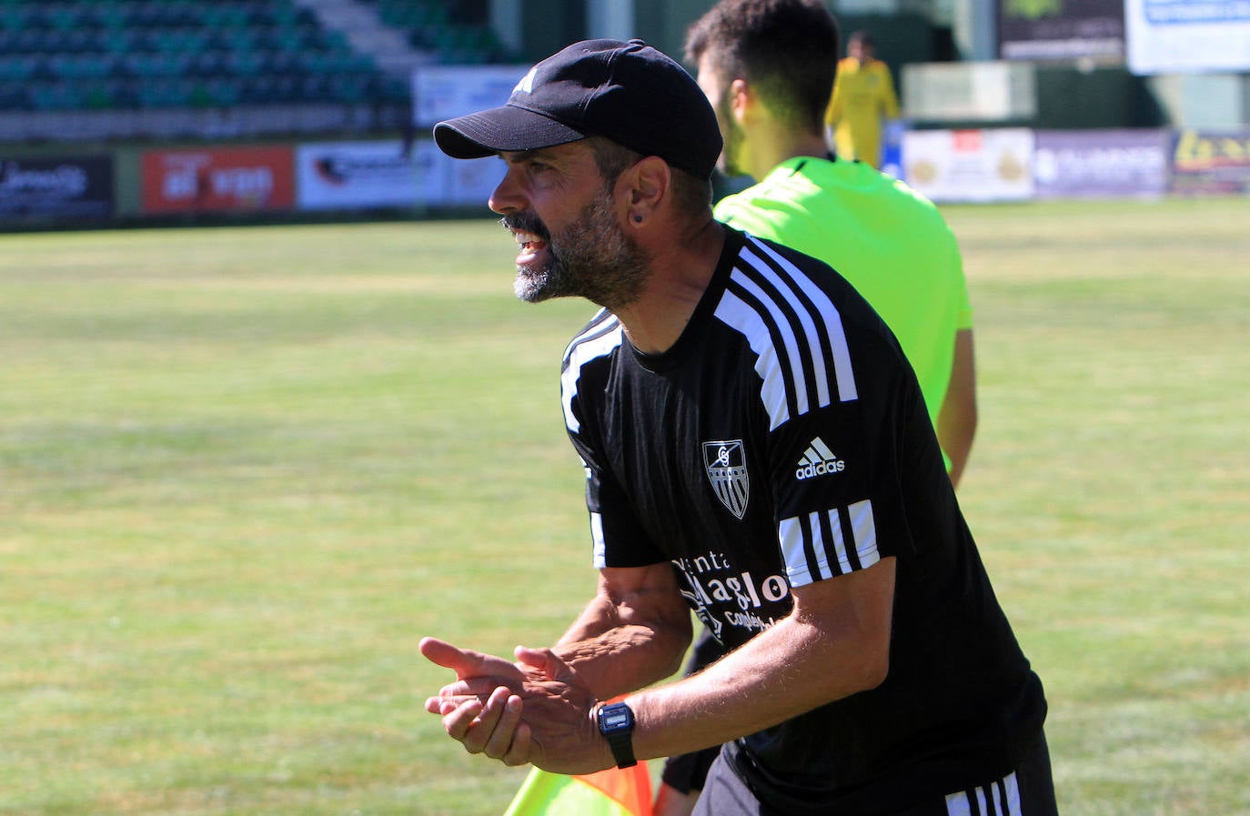 Derrota en el primer partido de pretemporada