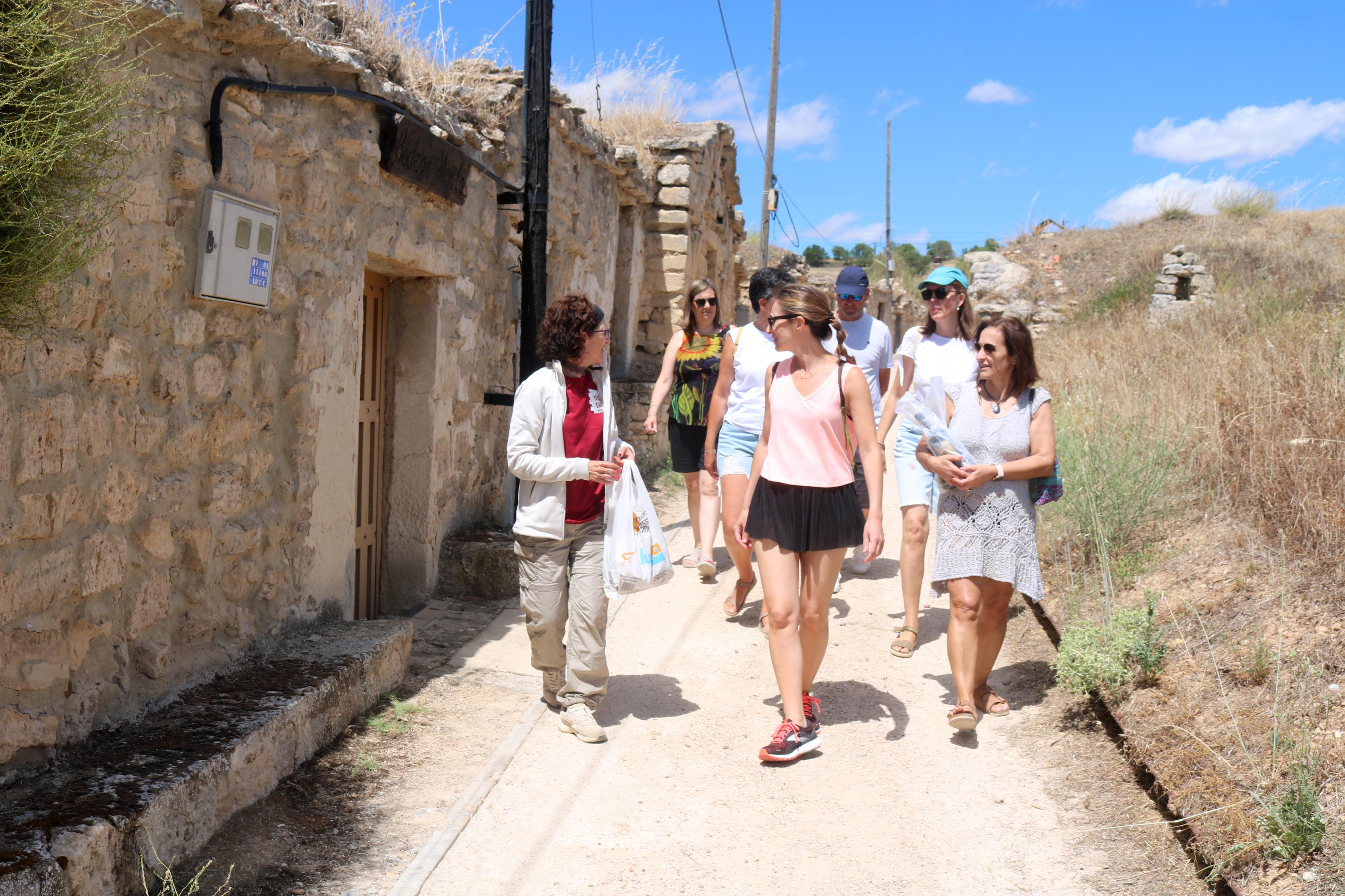 Paseos Narrados entre las Bodegas de Torquemada