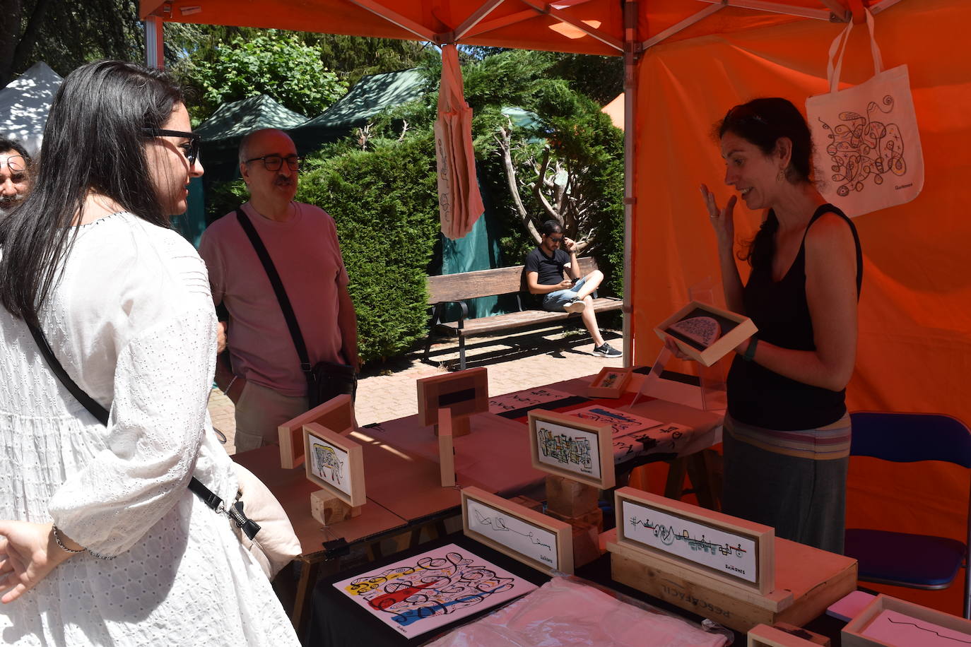 Éxito de la Feria de Artesanía y Productos de la Montaña Palentina en Cervera