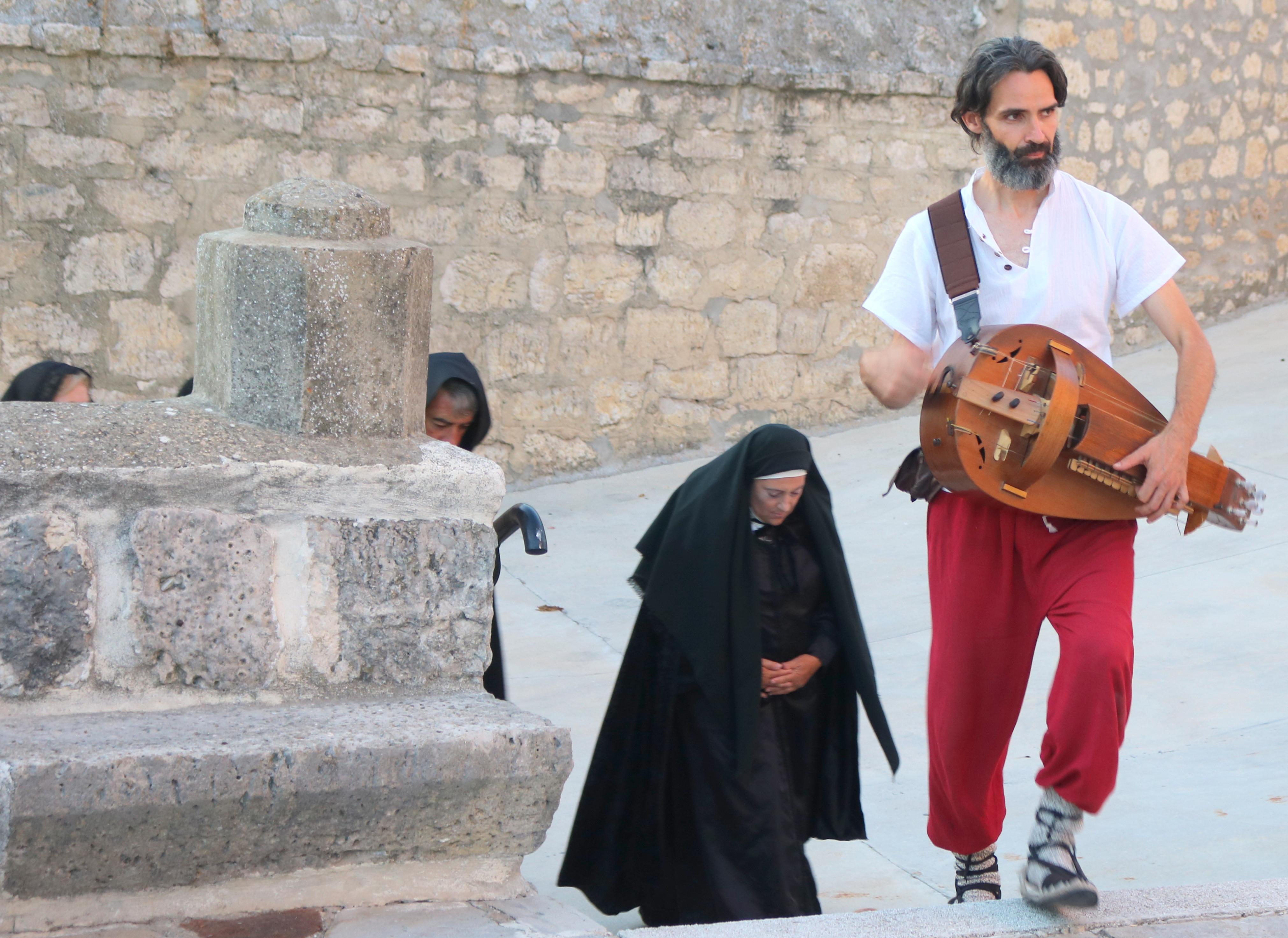 HORNILLOS DE CERRATO RECIBE A LA REINA JUANA I DE CASTILLA