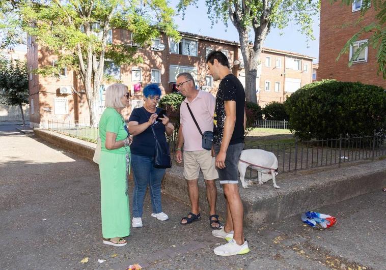 María Jesús Pérez, Sagrario Gil, Antonio Corrales y Jonathan de Castro exponen los problemas del 29 de Octubre.