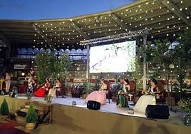 El pregonero y las Reinas de las Fiestas 2023.