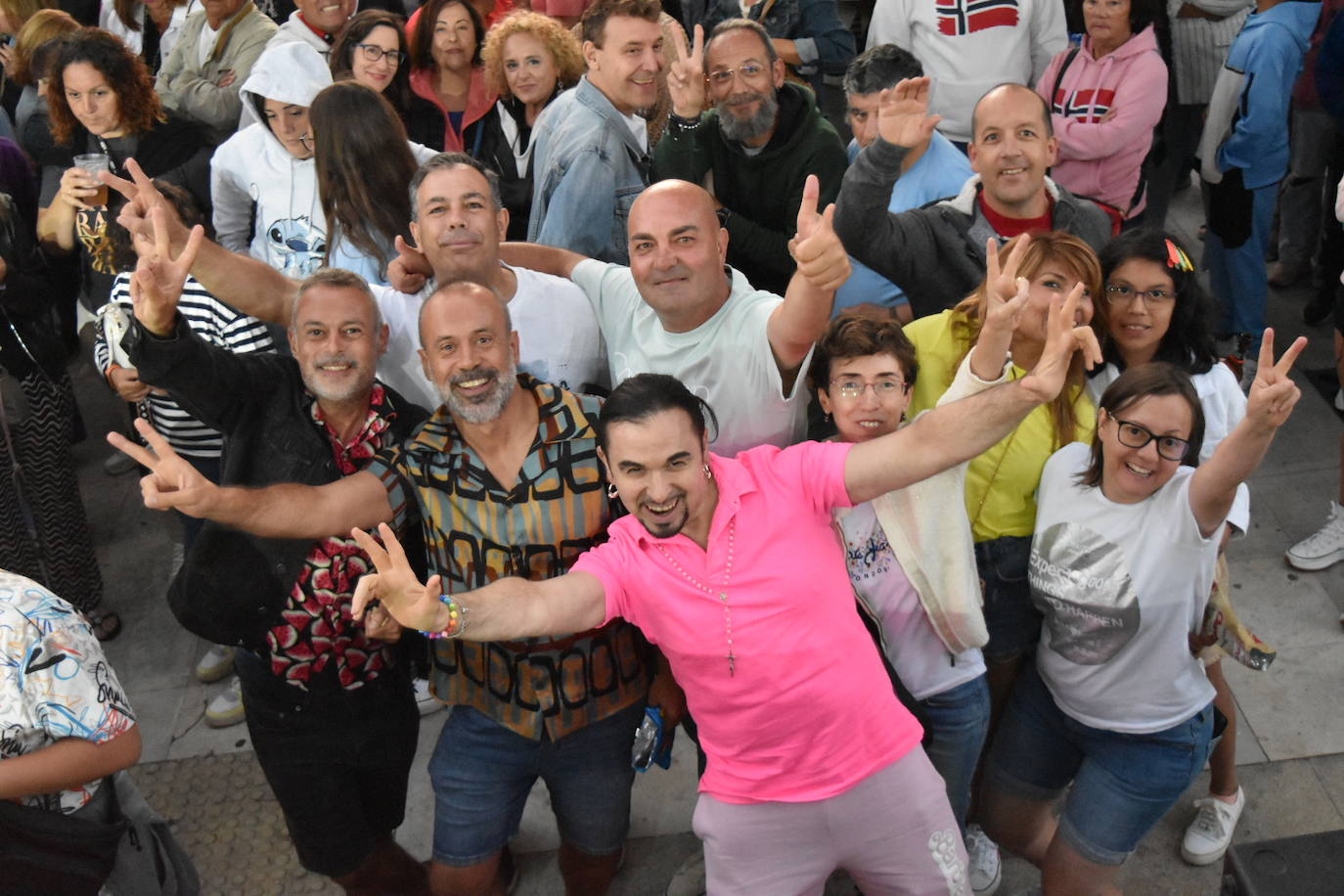 Marta Sánchez encandila a Herrera de Pisuerga