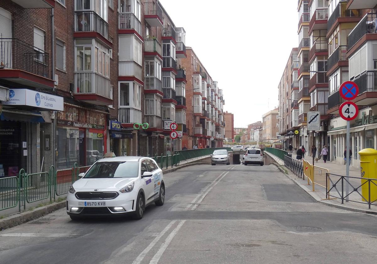 Túnel de Casasola, que une la plaza de los Vadillos con el barrio de Pajarillos.