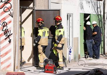 Los bomberos en un primer análisis del epicentro de la explosión: «La viga está bastante bien»