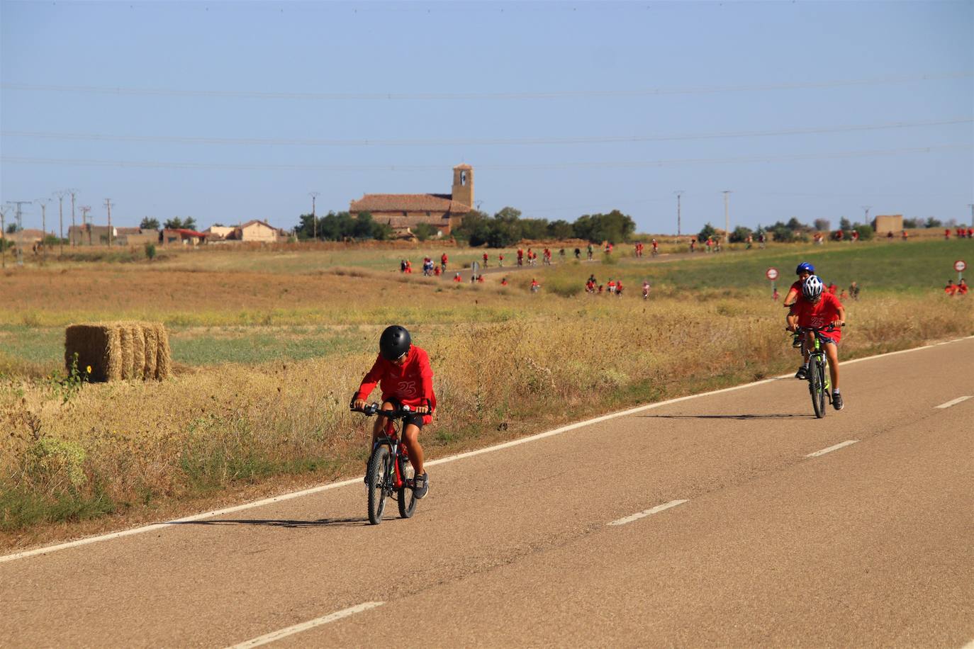 Tordehumos celebra la 25 edición de su marcha cicloturista (2/3)