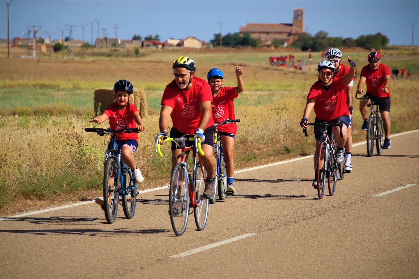Tordehumos celebra la 25 edición de su marcha cicloturista (2/3)