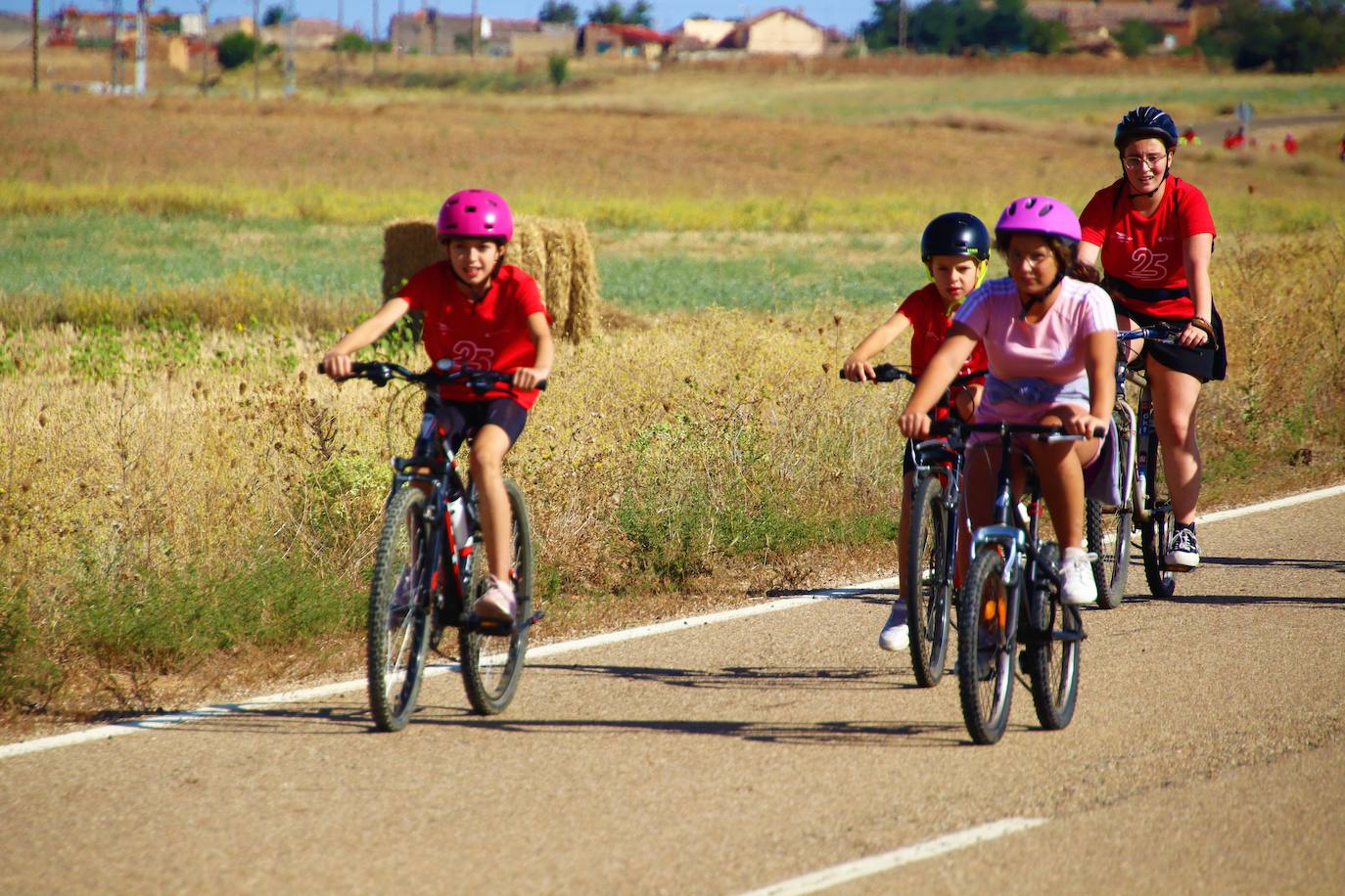 Tordehumos celebra la 25 edición de su marcha cicloturista (2/3)