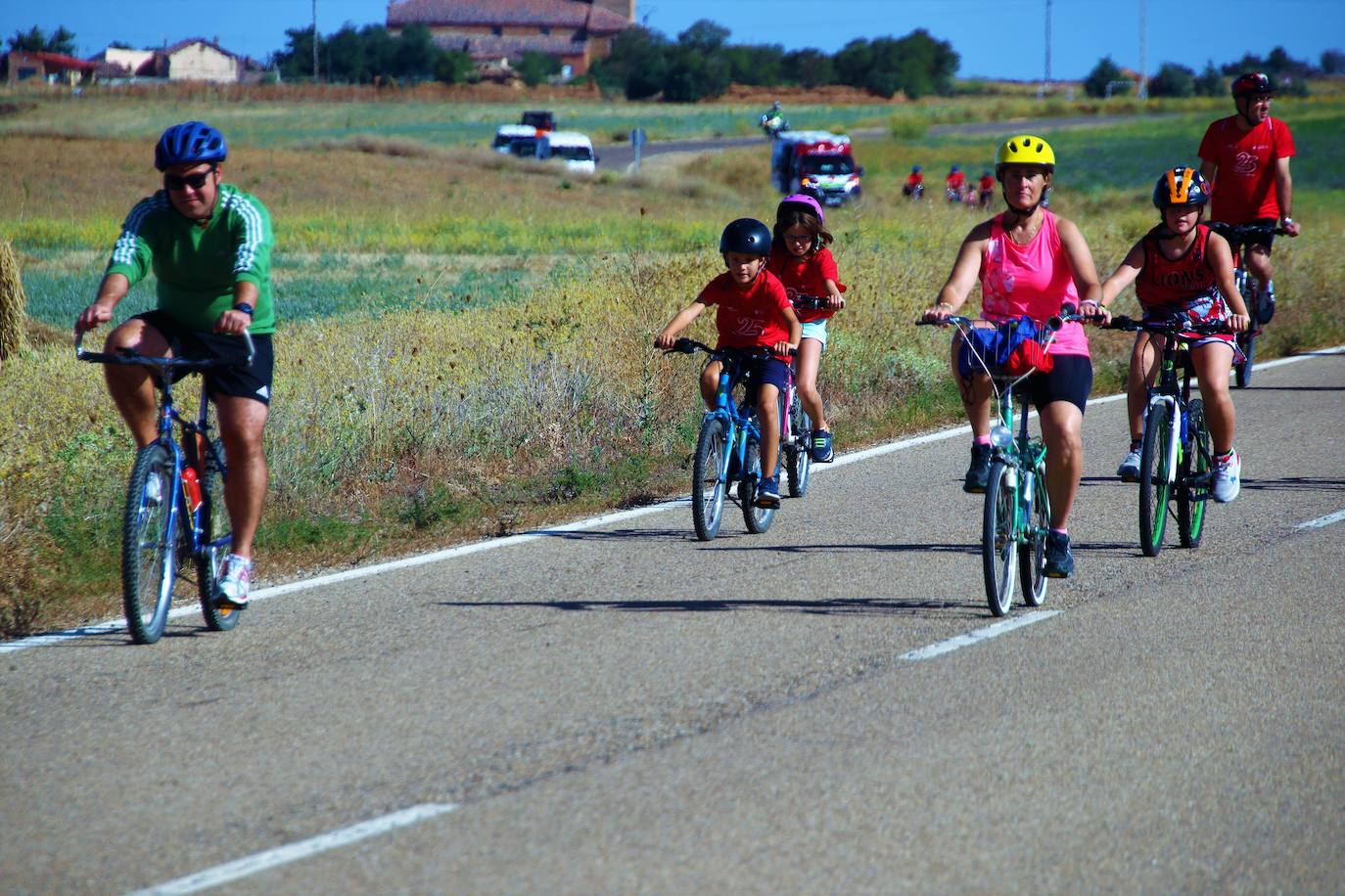 Tordehumos celebra la 25 edición de su marcha cicloturista (3/3)