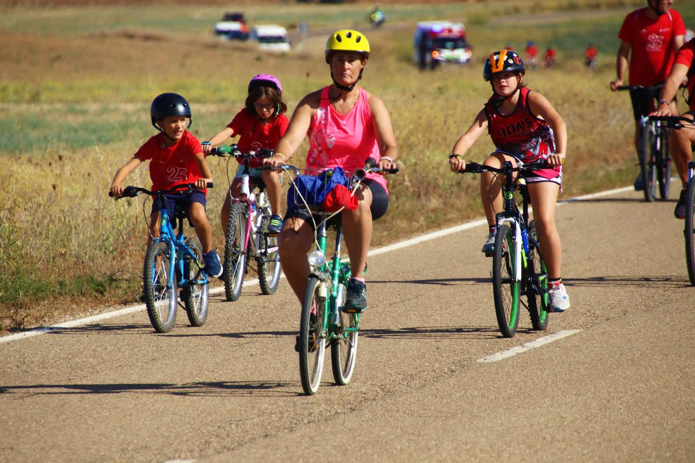 Tordehumos celebra la 25 edición de su marcha cicloturista (3/3)