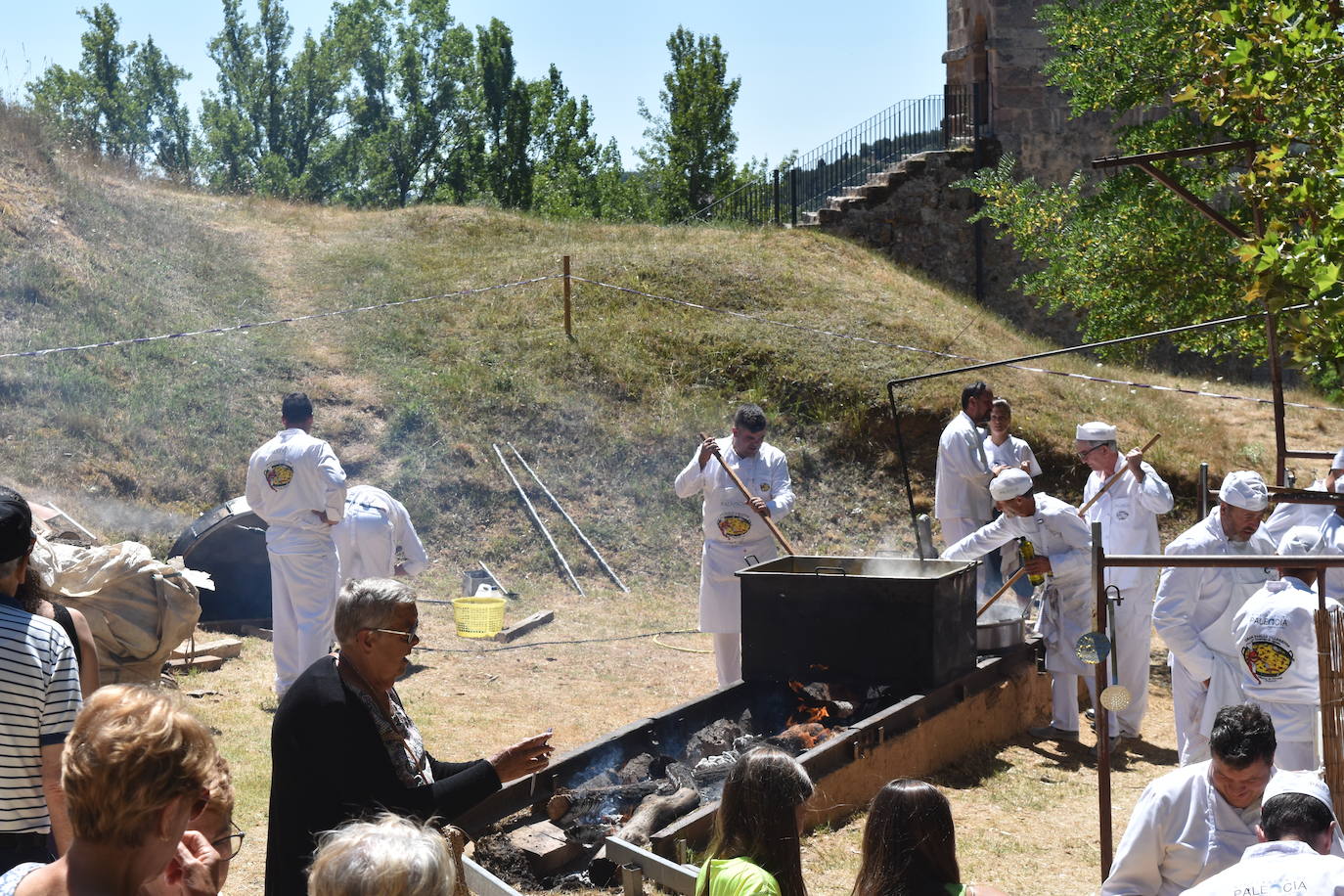 Olleros de Pisuerga reparte 1.700 raciones de paella