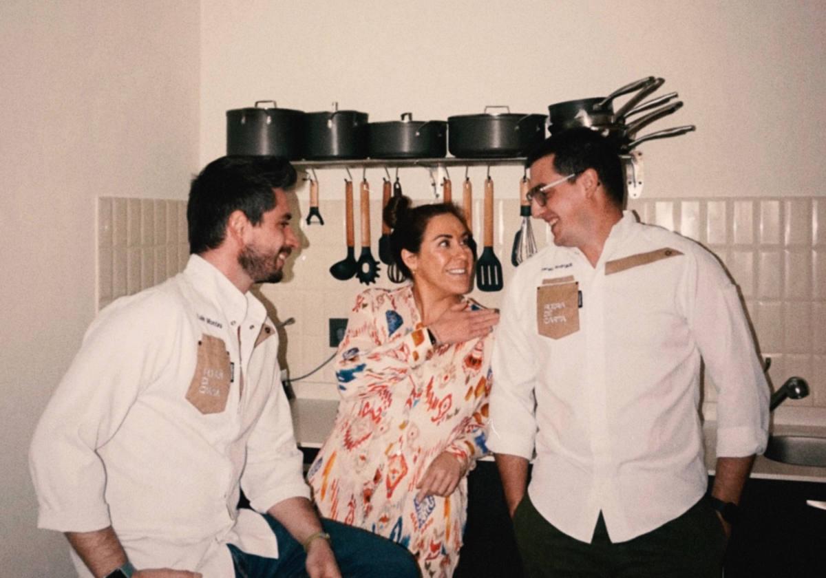 De izda. a dcha. Laín Montes, Yaiza de Diego y Sergio Rodríguez.