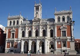 Fachada del Ayuntamiento de Valladolid.