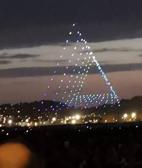 Imagen secundaria 2 - Festival de drones en Gijón.