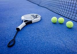 Pala y bolas de pádel