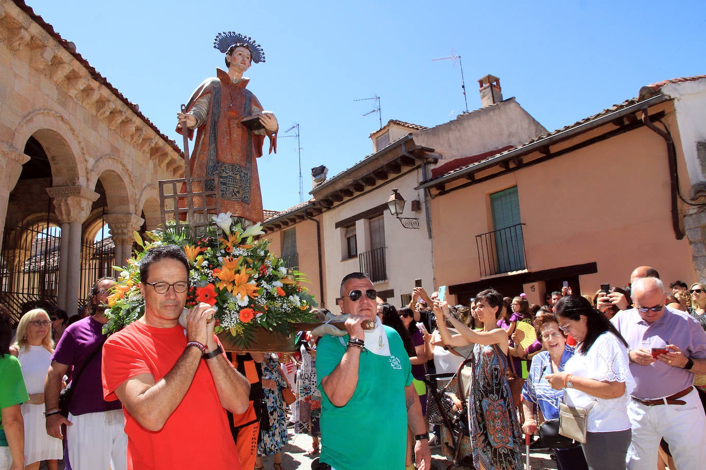 Procesión en el barrio de San Lorenzo