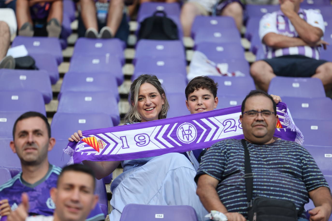 Búscate en la grada del José Zorrilla (2 de 4)