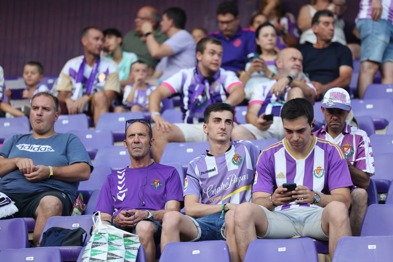 Búscate en la grada del José Zorrilla (2 de 4)