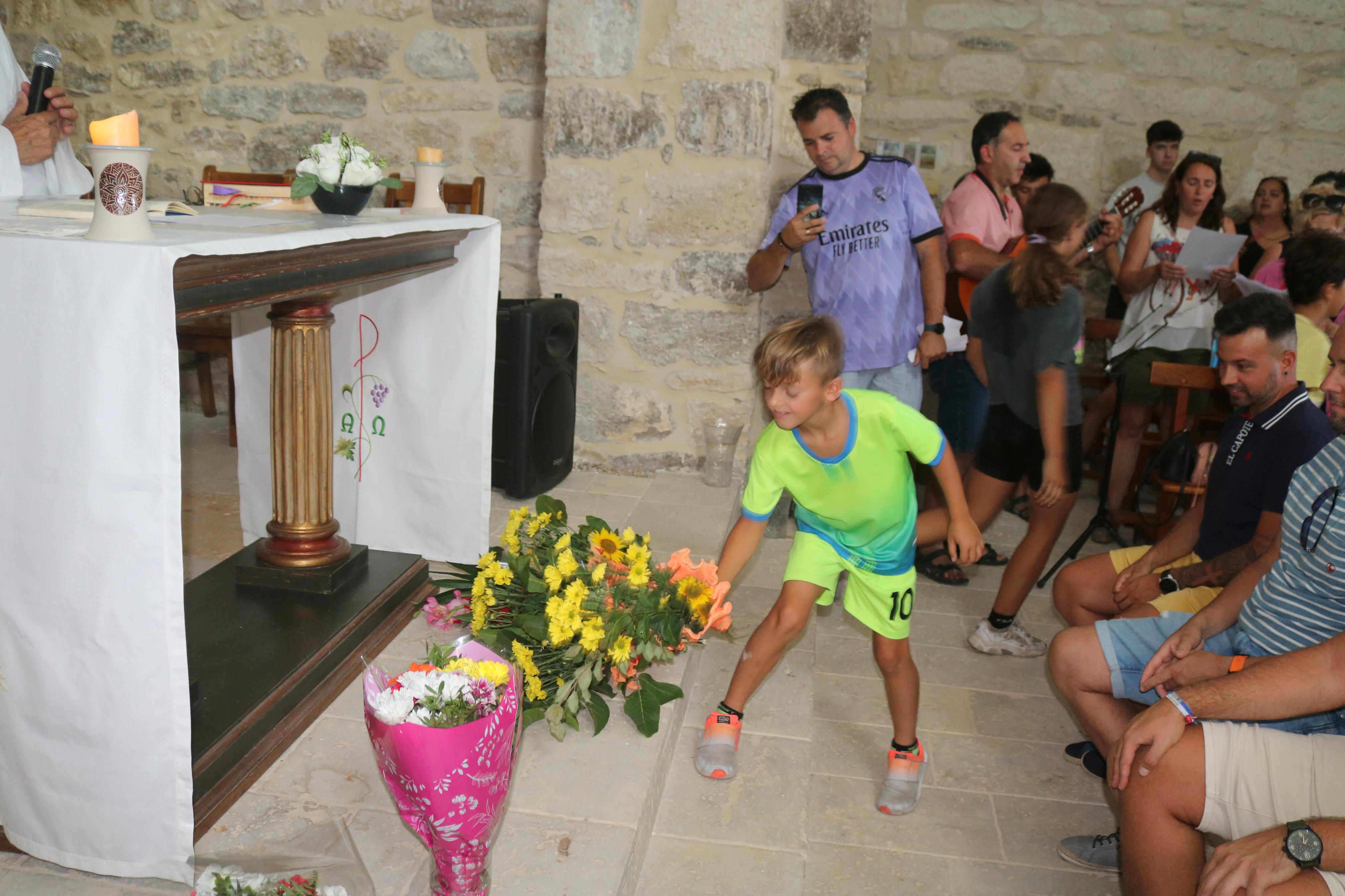 Herrera de Valdecañas se rinde a la Virgen de los Remedios