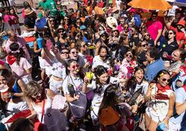 Ambiente en la fiestas de Tudela de Duero, durante la celebración de la discomovida de la peña KRG.