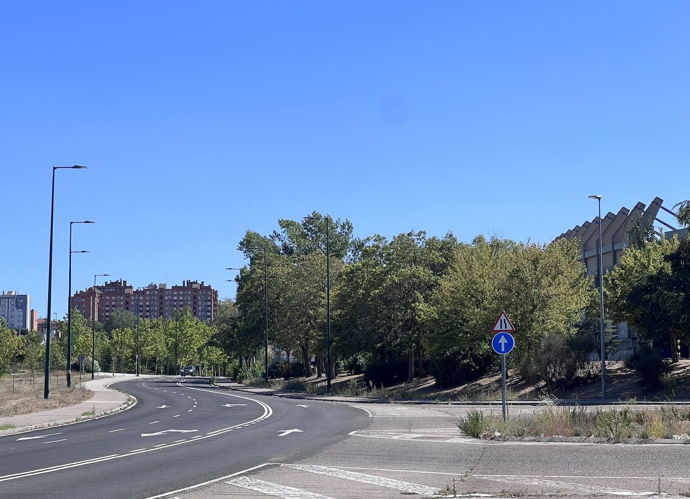 El nuevo asfalto para la etapa de La Vuelta a España en Valladolid, en imágenes