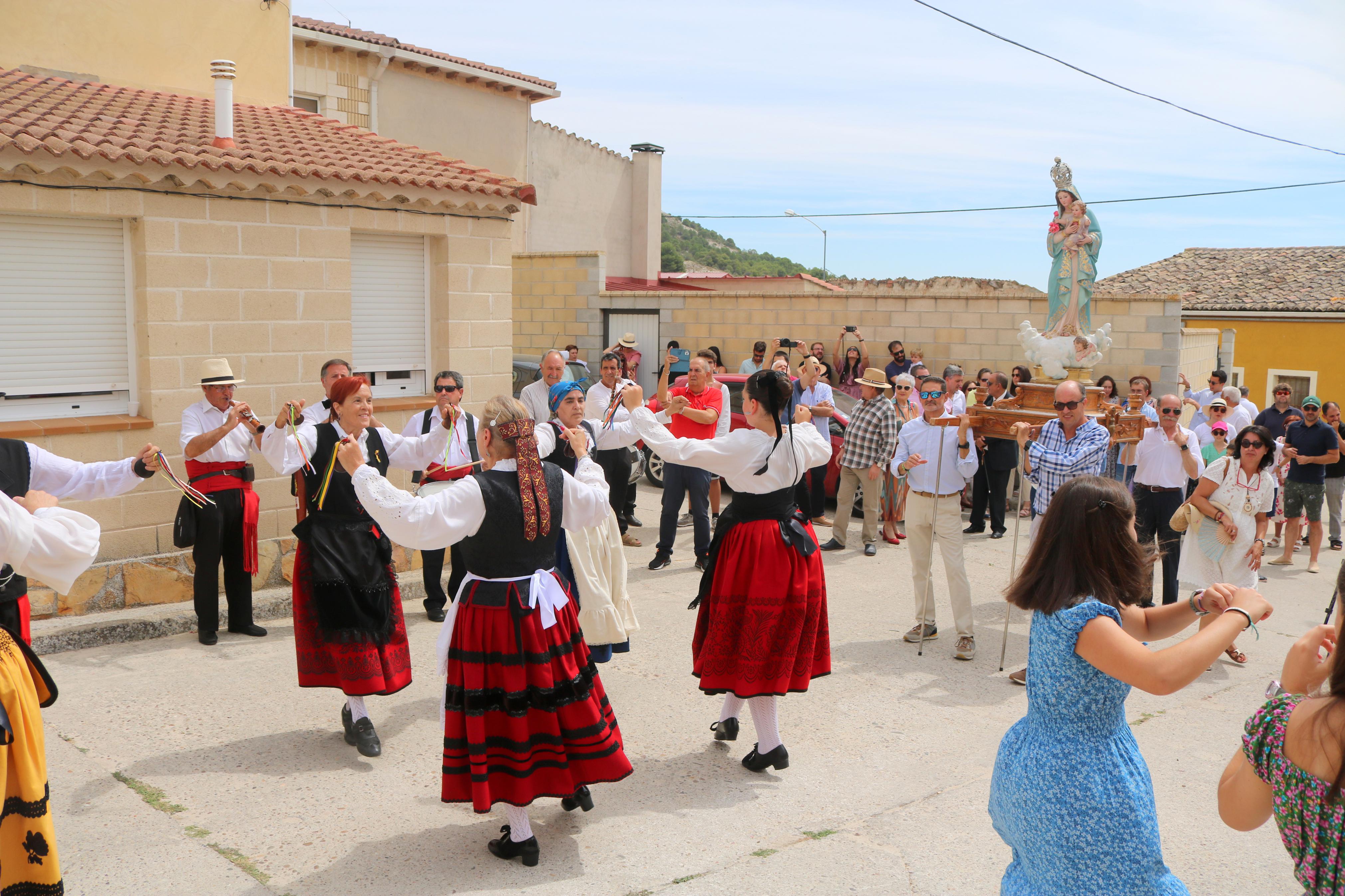 Villaconancio se rinde a la Virgen de Mediavilla
