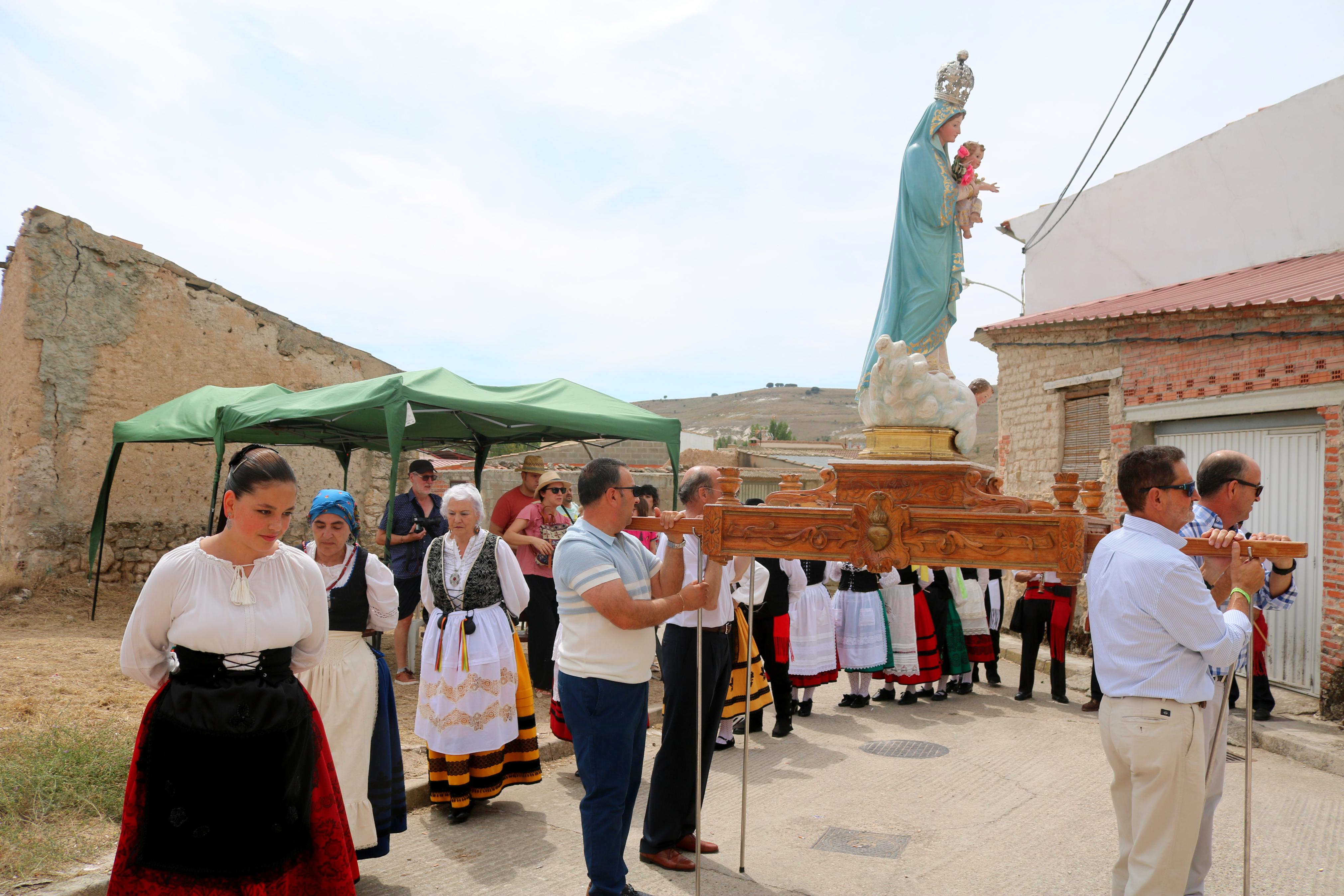 Villaconancio se rinde a la Virgen de Mediavilla