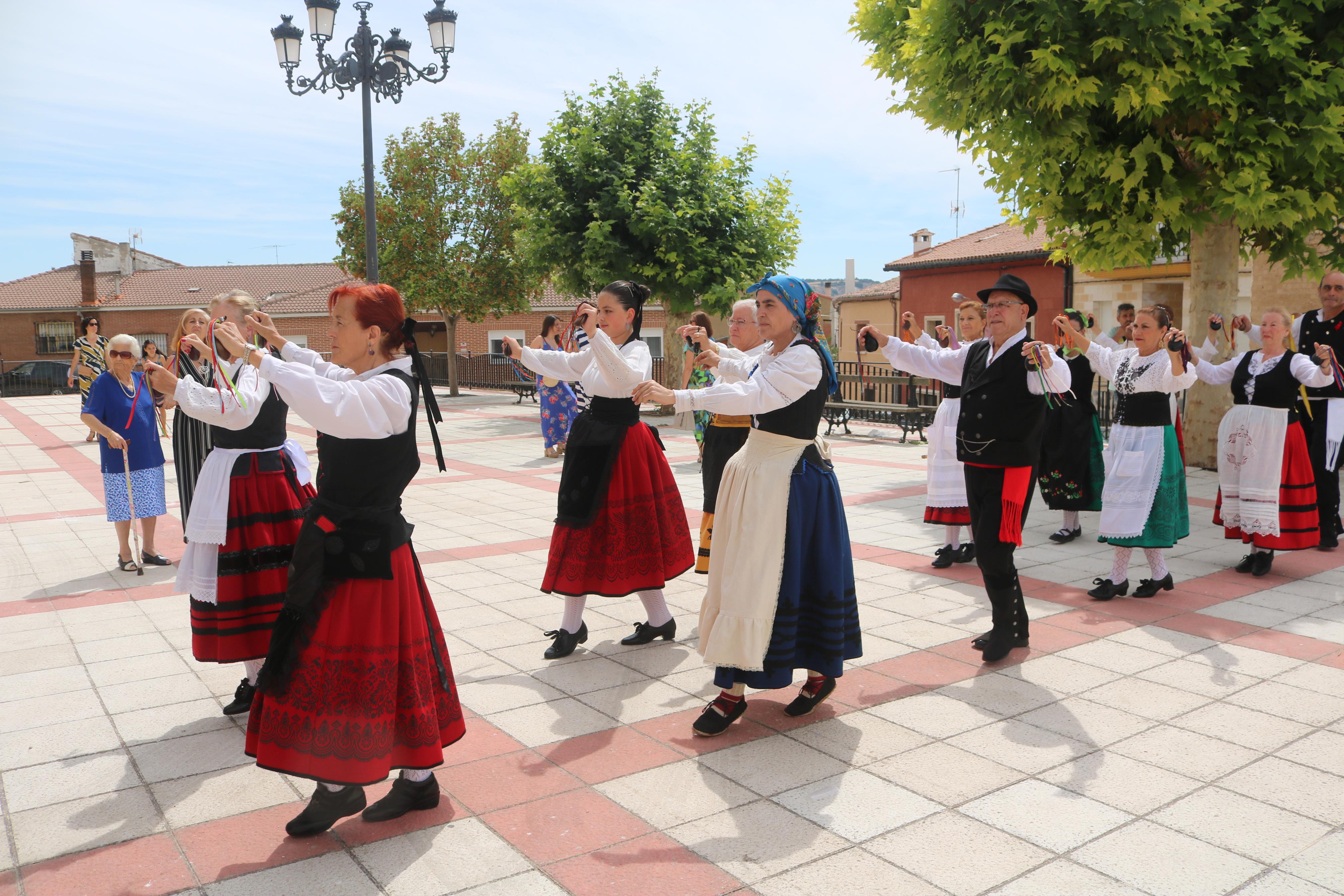 Villaconancio se rinde a la Virgen de Mediavilla