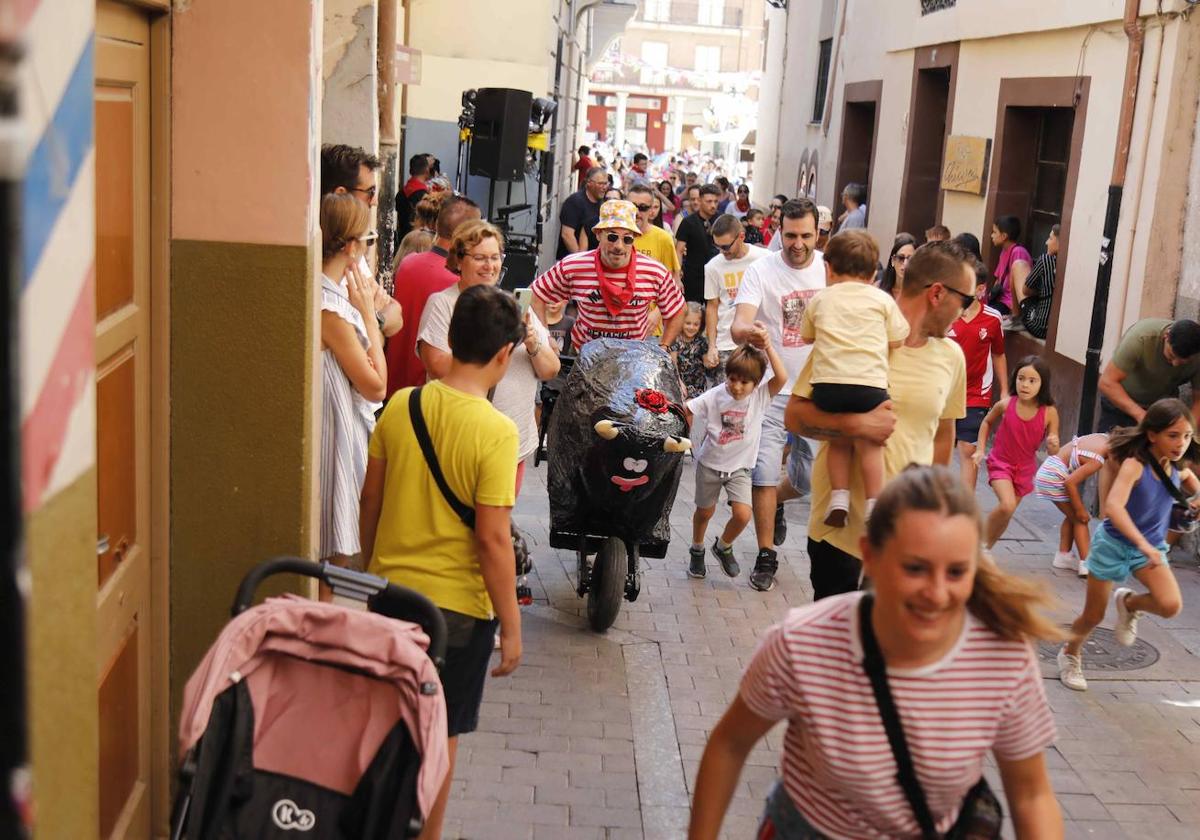 En imágenes, el encierro infantil de Peñafiel