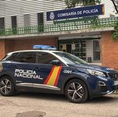 Cuatro detenidos tras abordar por la espalda y robar el bolso a un hombre