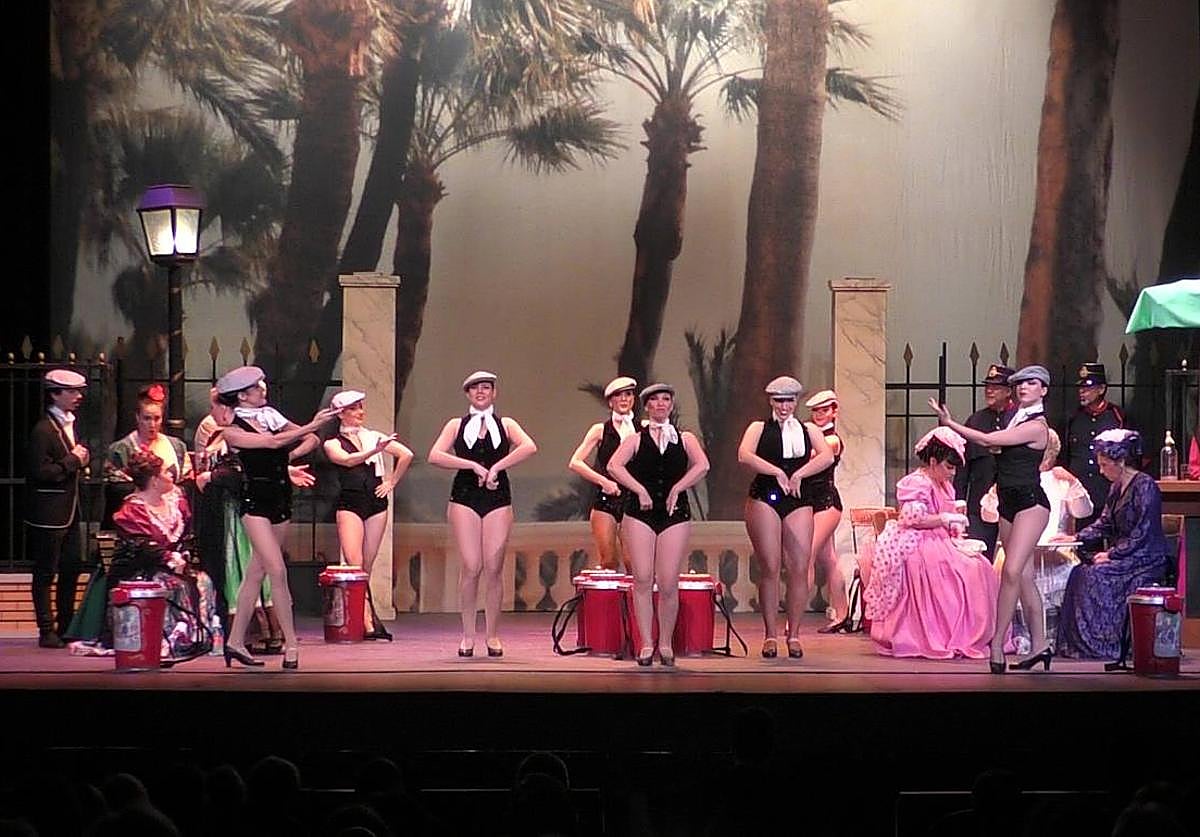 Actuación de las 'barquilleras'.