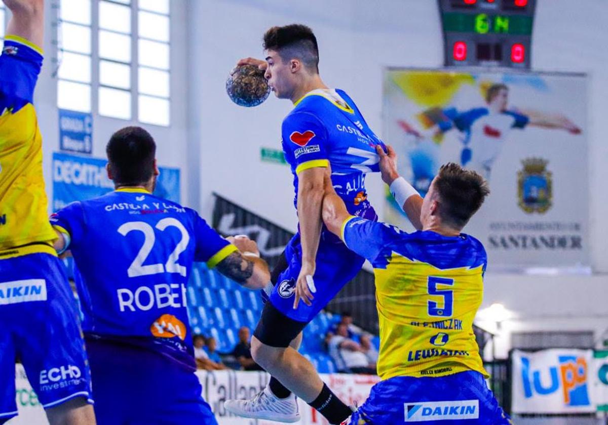 Recoletas Atlético pokazuje swoją twarz i zwraca się do polskich Kielc po imieniu (33-30)