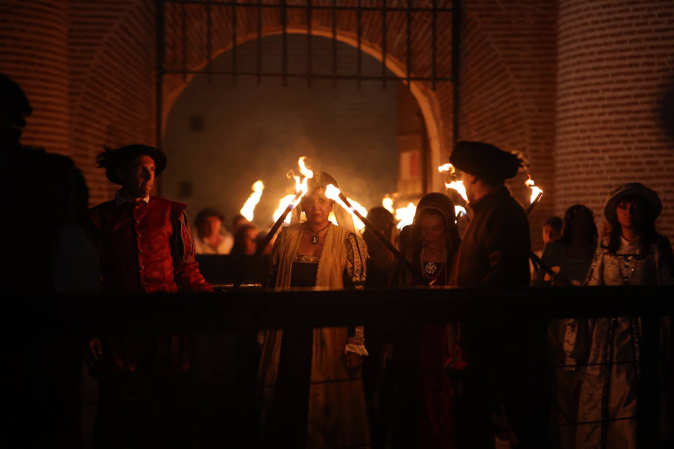 Desfile de antorchas en la Feria Renacentista de Medina del Campo
