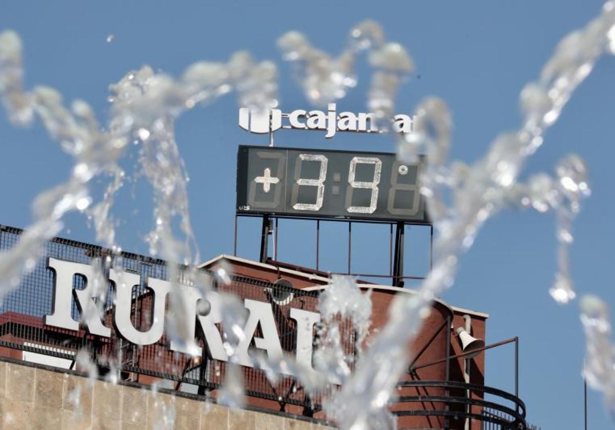 El mercurio ha alcanzado los 39,3 grados a media tarde.