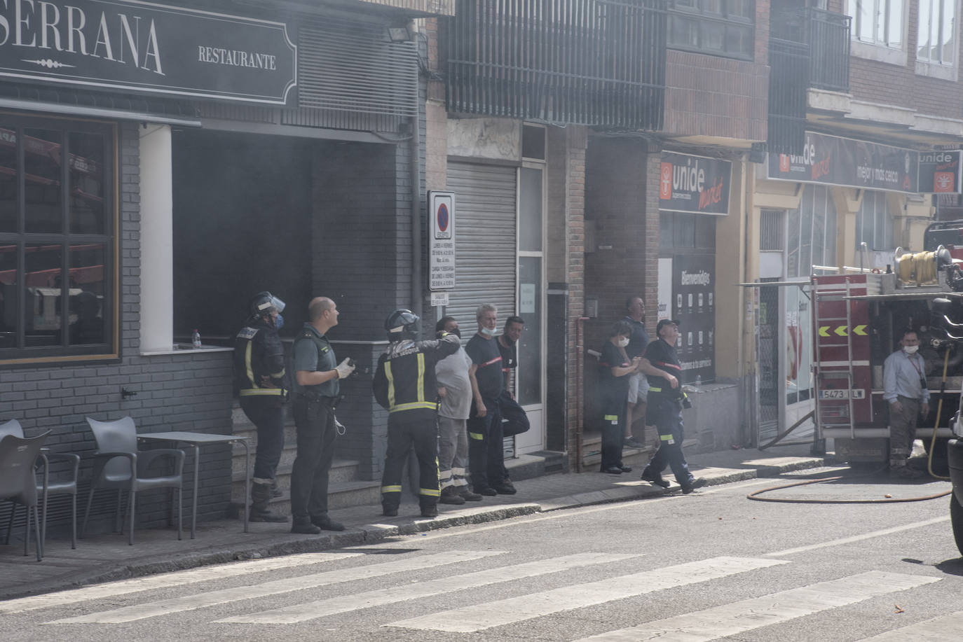 El incendio de una casa en Cantalejo, en imágenes