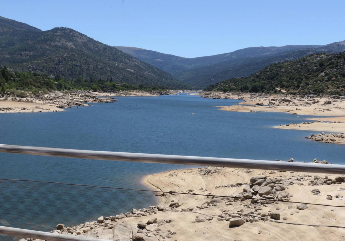 Embalse del Burguillo, cerca de El Tiemblo.