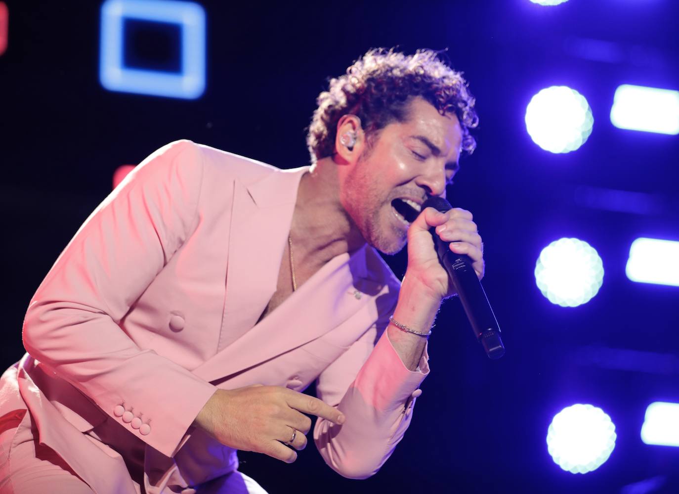 El concierto del cantante David Bisbal en Medina del Campo, en imágenes