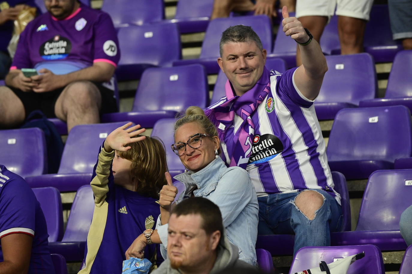 Búscate en la grada del José Zorrilla (1/4)