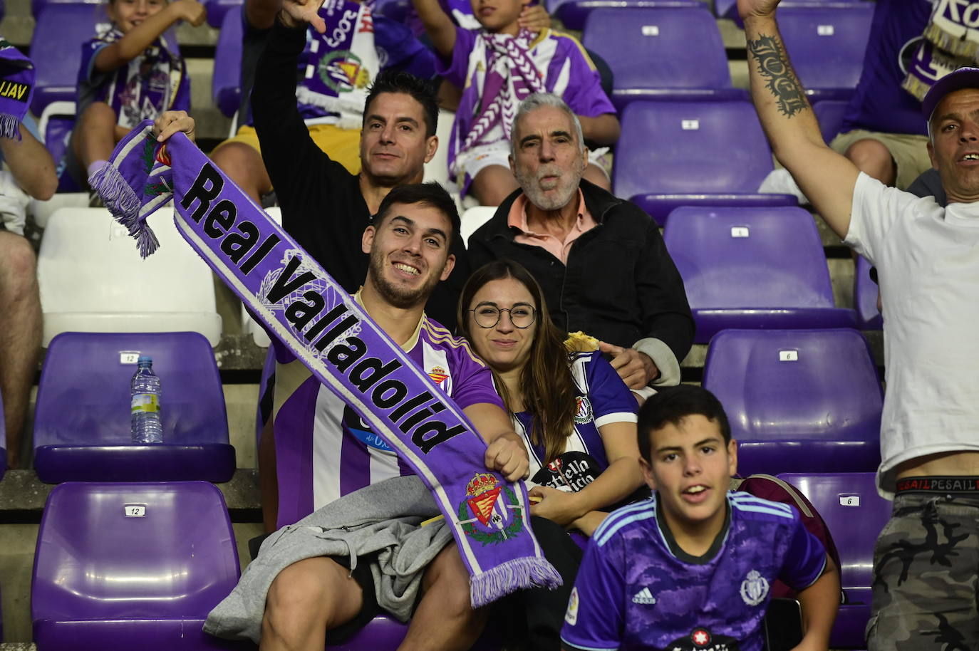 Búscate en la grada del José Zorrilla (1/4)