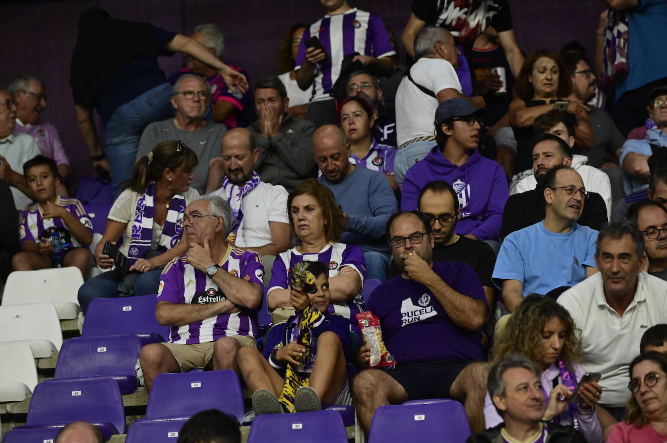 Búscate en la grada del José Zorrilla (1/4)