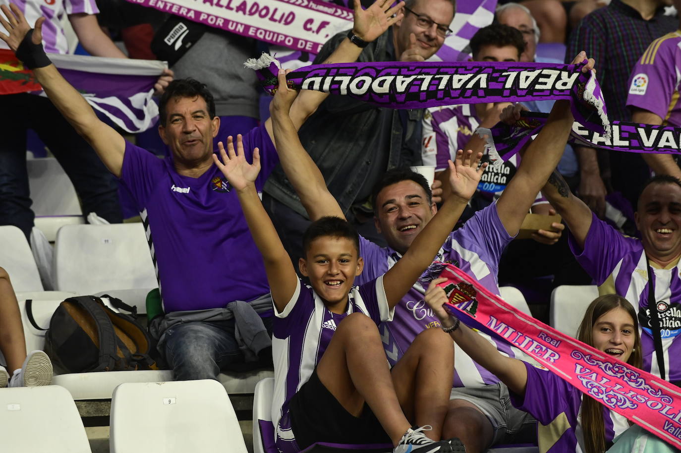 Búscate en la grada del José Zorrilla (1/4)