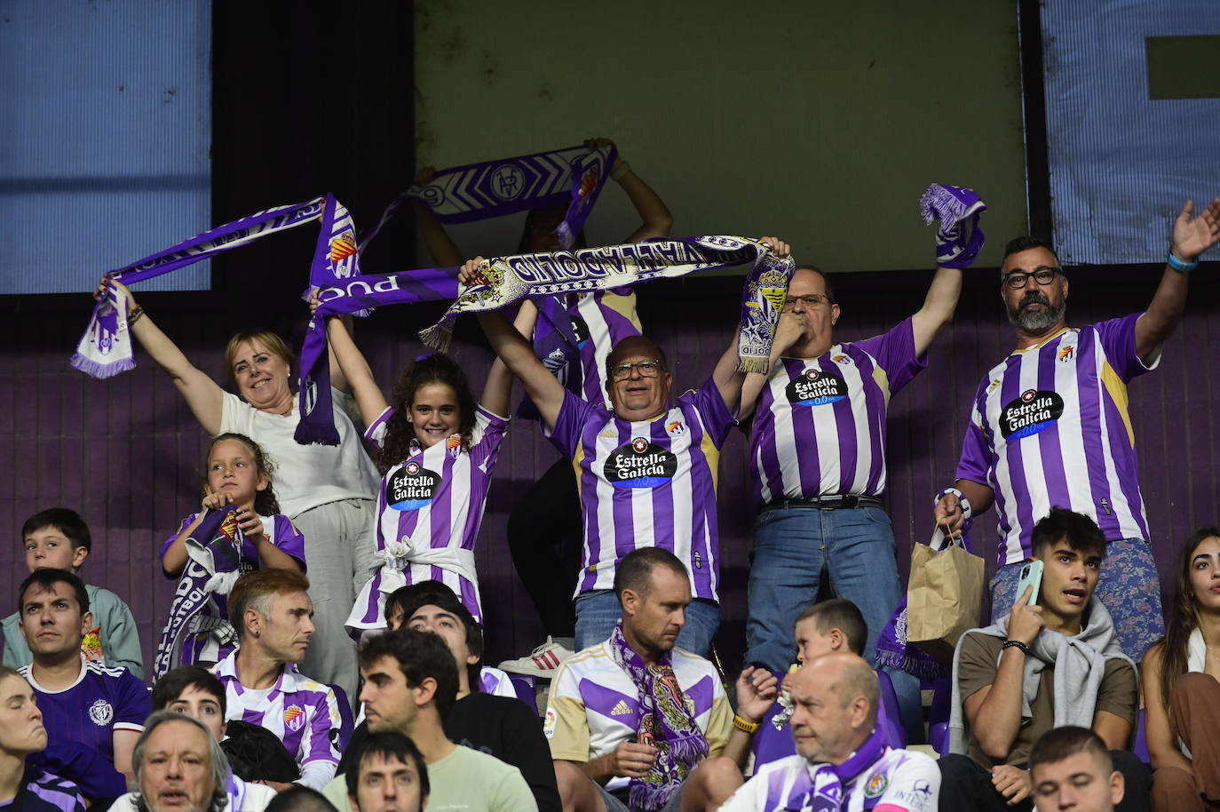 Búscate en la grada del José Zorrilla (4/4)