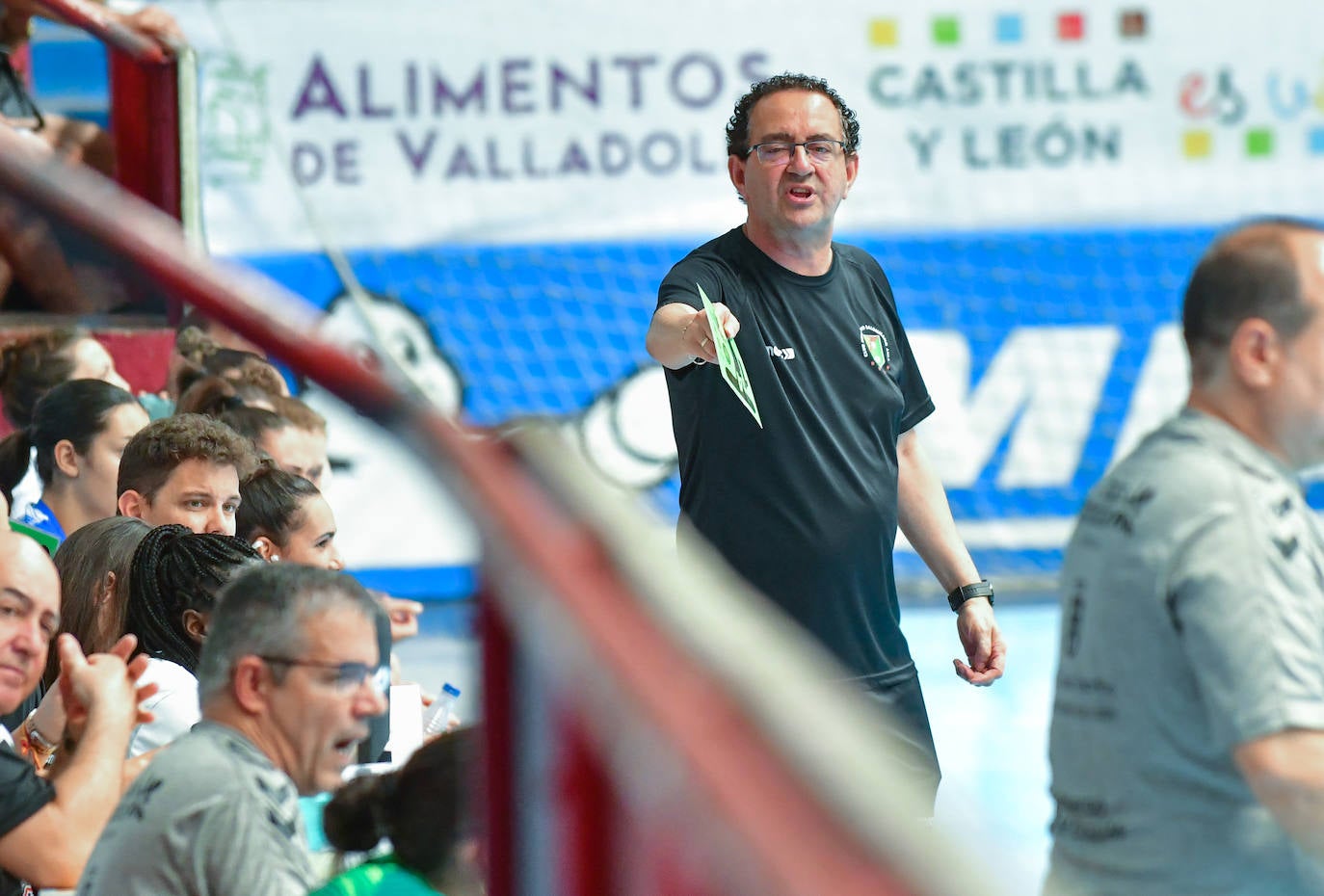 El partido del Aula Cultural contra el Rocasa, en imágenes