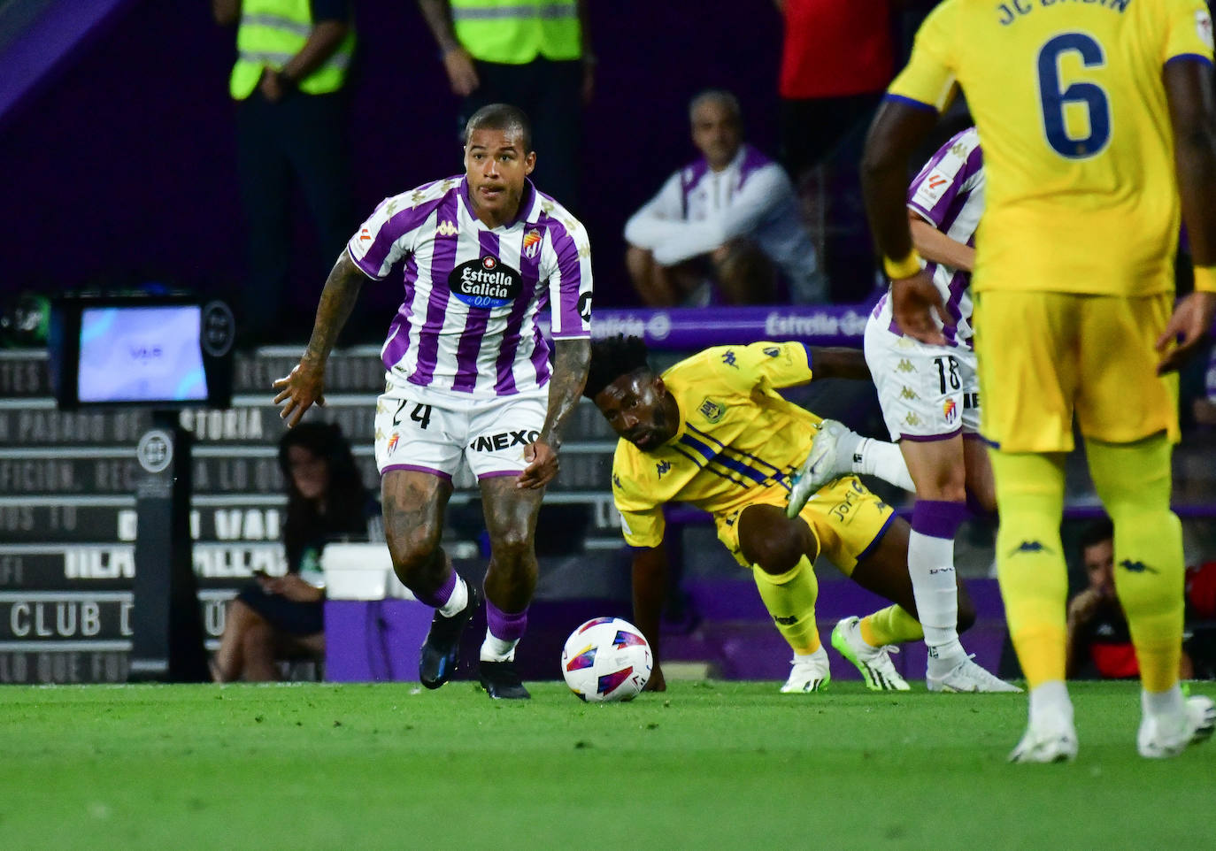 El partido entre en Real Valladolid y el Alcorcón, en imágenes (2/3)