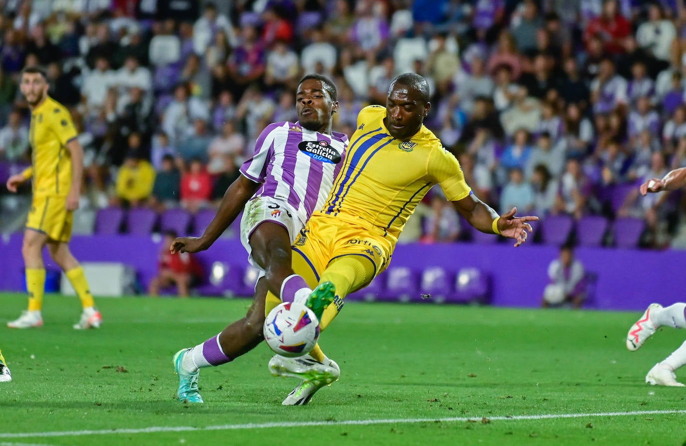 El partido entre en Real Valladolid y el Alcorcón, en imágenes (2/3)