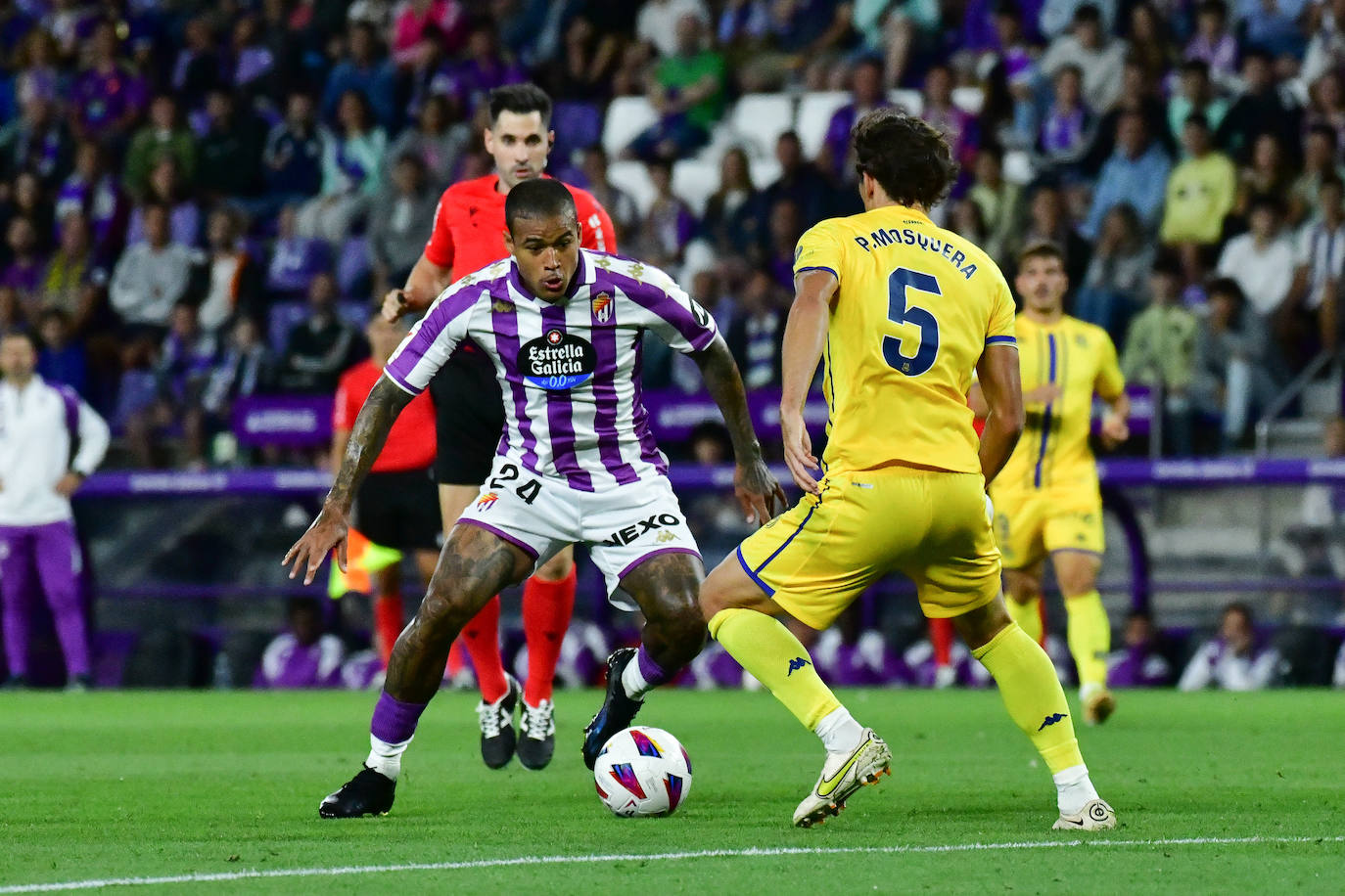 El partido entre en Real Valladolid y el Alcorcón, en imágenes (2/3)