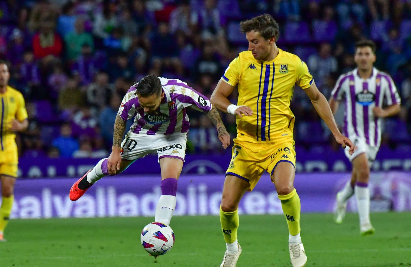 El partido entre en Real Valladolid y el Alcorcón, en imágenes (2/3)