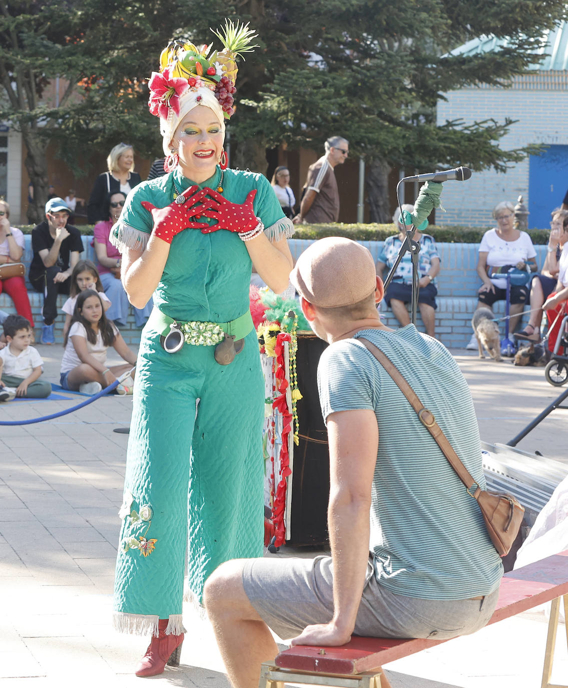 Los artistas de calle llegan a los barrios